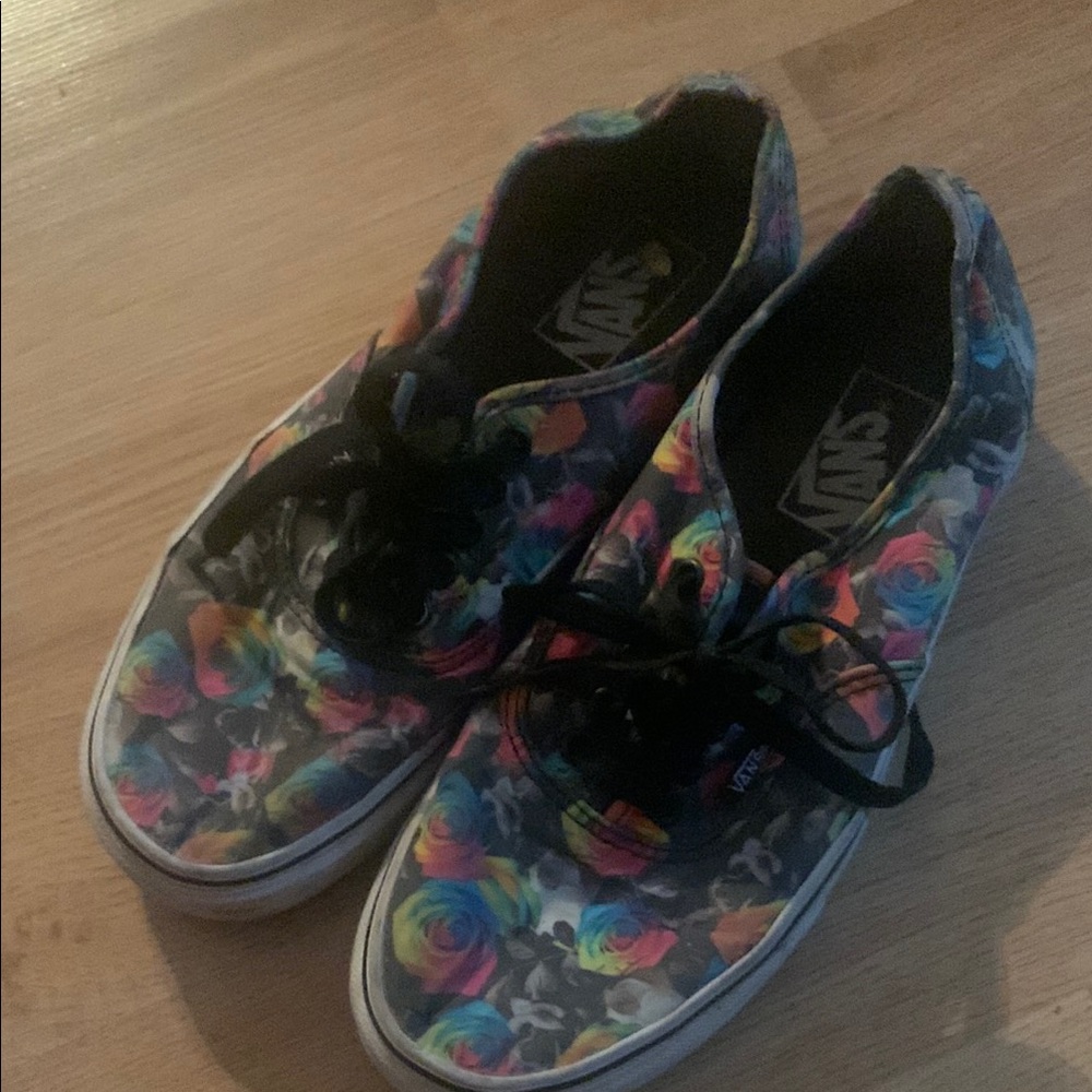 Vans Unisex Floral Low-Top Skater Sneakers Vibrant Design SZ 7 Men 8.5 Women